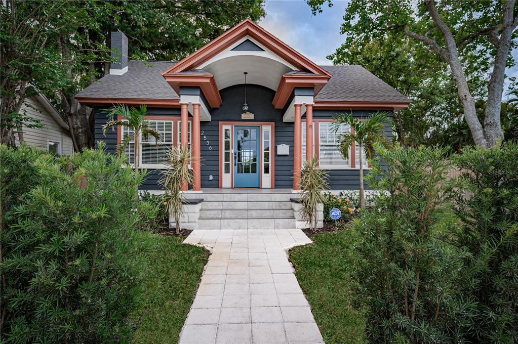 Picture of 2536 Burlington Avenue N, St Petersburg, FL 33713