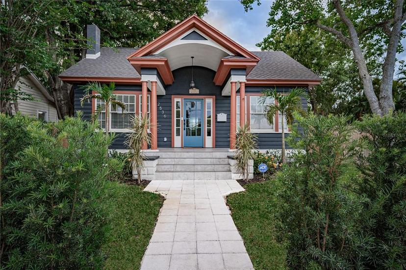 Picture of 2536 Burlington Avenue N, St Petersburg FL 33713