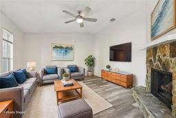 Picture of 1517 Country Ridge Drive, Lakeland, FL 33801