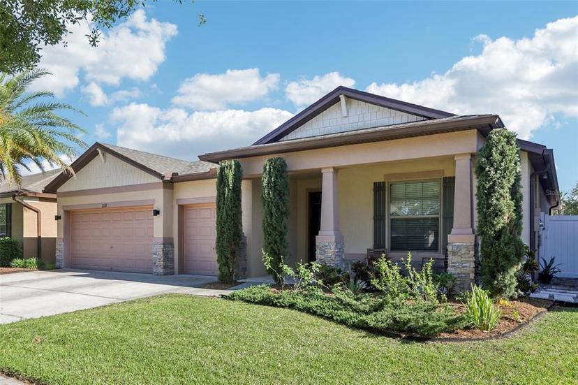 Picture of 2127 Landside Drive, Valrico FL 33594