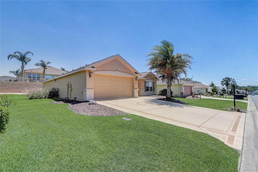 Picture of 12711 SE 97Th Terrace Road, Summerfield FL 34491
