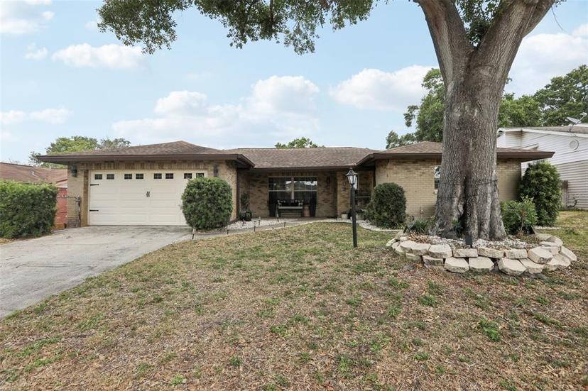 Picture of 204 Valley Drive, Brandon FL 33510