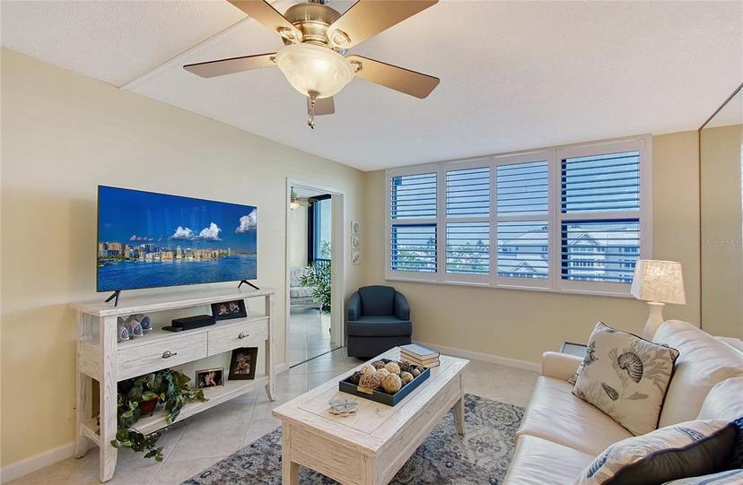 Picture of 5855 Midnight Pass Road Unit 512, Sarasota FL 34242