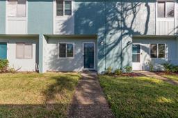 Picture of 195 114Th Avenue Ne Unit 195, St Petersburg, FL 33716