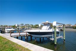Picture of 2015 Hawaii Avenue Ne, St Petersburg, FL 33703