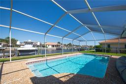 Picture of 2015 Hawaii Avenue Ne, St Petersburg, FL 33703