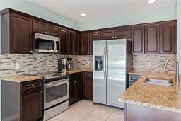 Picture of 946 Celtic Circle, Tarpon Springs, FL 34689
