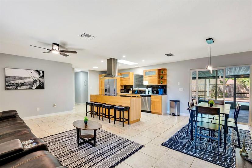 Picture of 3044 Golden Rain Drive, Sarasota FL 34232