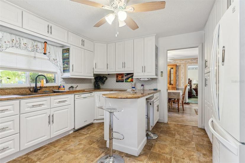 Picture of 5547 Kingswood Drive, Orlando FL 32810