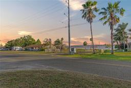 Picture of 33801 Picciola Drive, Fruitland Park, FL 34731
