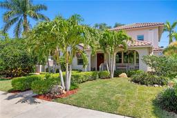 Picture of 2421 Brevard Road Ne, St Petersburg, FL 33704
