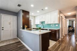 Picture of 1821 Bough Avenue Unit 4, Clearwater, FL 33760