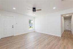 Picture of 702 Briarcliff Drive, Valrico, FL 33594