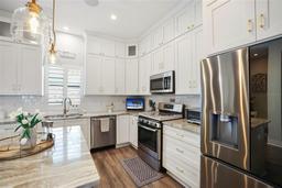 Picture of 946 Highland Avenue Unit 47, Dunedin, FL 34698