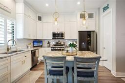 Picture of 946 Highland Avenue Unit 47, Dunedin, FL 34698