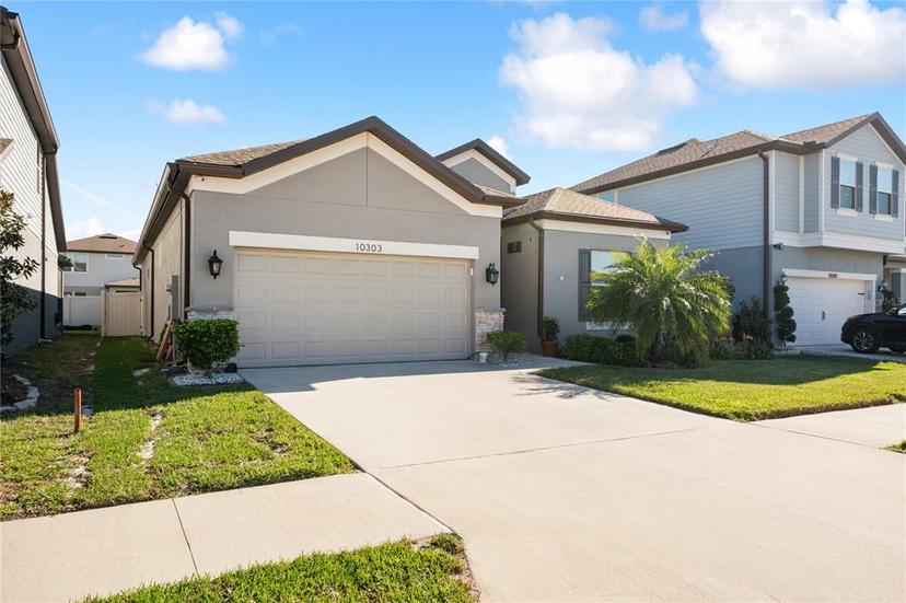 Picture of 10303 Malvasia Avenue, Riverview FL 33578