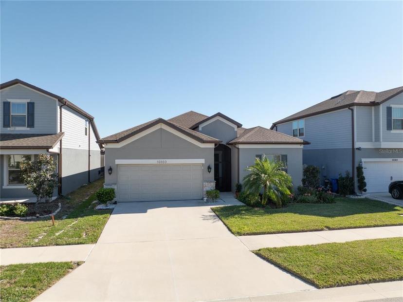 Picture of 10303 Malvasia Avenue, Riverview FL 33578