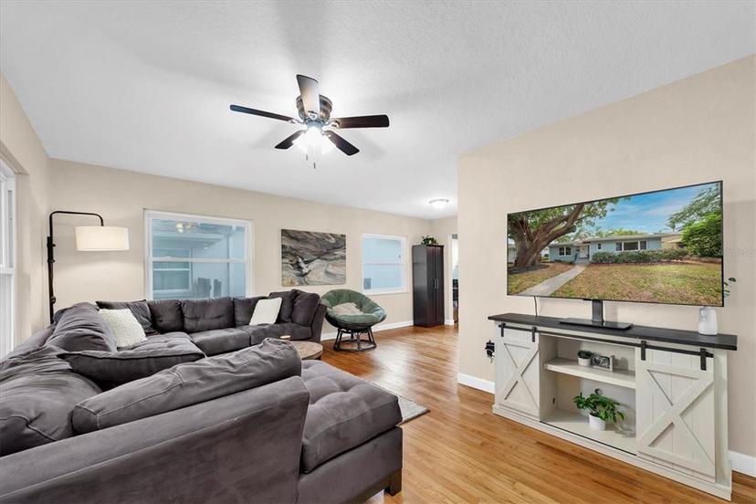 Picture of 1736 23Rd Avenue N, St Petersburg FL 33710