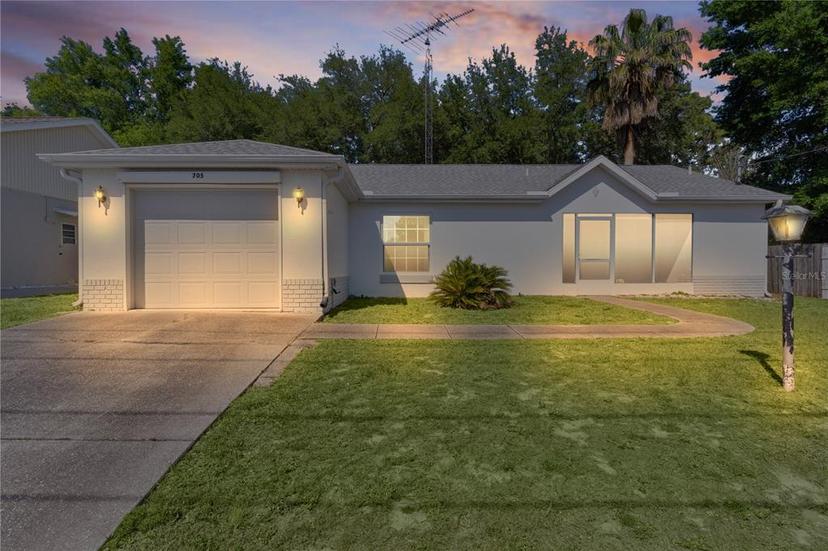 Picture of 705 W Starjasmine Place, Beverly Hills FL 34465