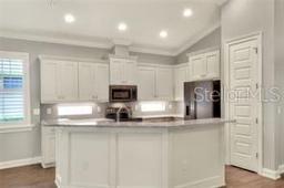 Picture of 7779 Lake James Boulevard, Lakeland, FL 33810