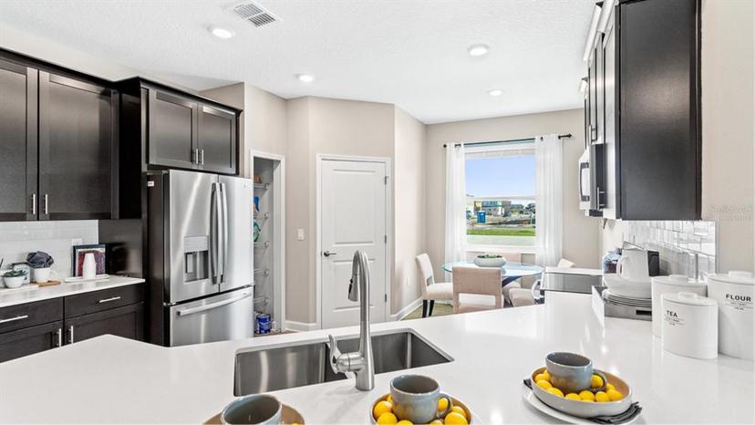 Picture of 4804 Waltham Forest Drive, Davenport FL 33837