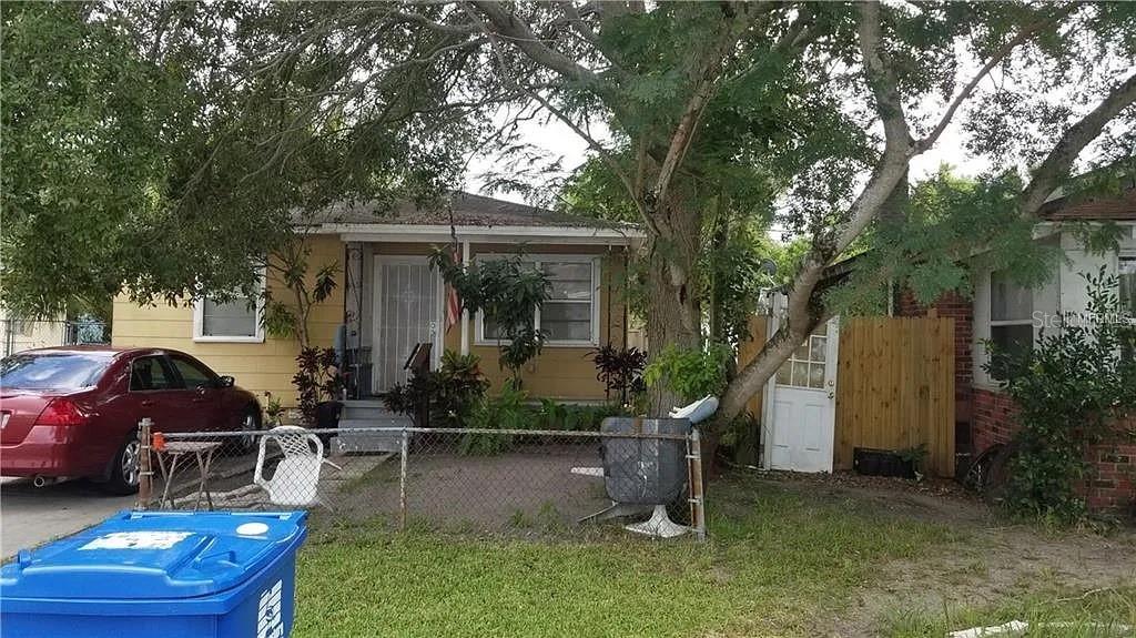 Picture of 2542 Irving Avenue S, St Petersburg, FL 33712