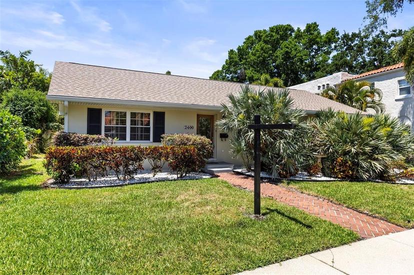 Picture of 2400 Andalusia Way Ne, St Petersburg FL 33704