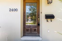 Picture of 2400 Andalusia Way Ne, St Petersburg, FL 33704