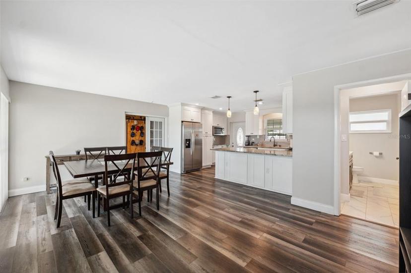 Picture of 4715 W Montgomery Ave, Tampa FL 33616