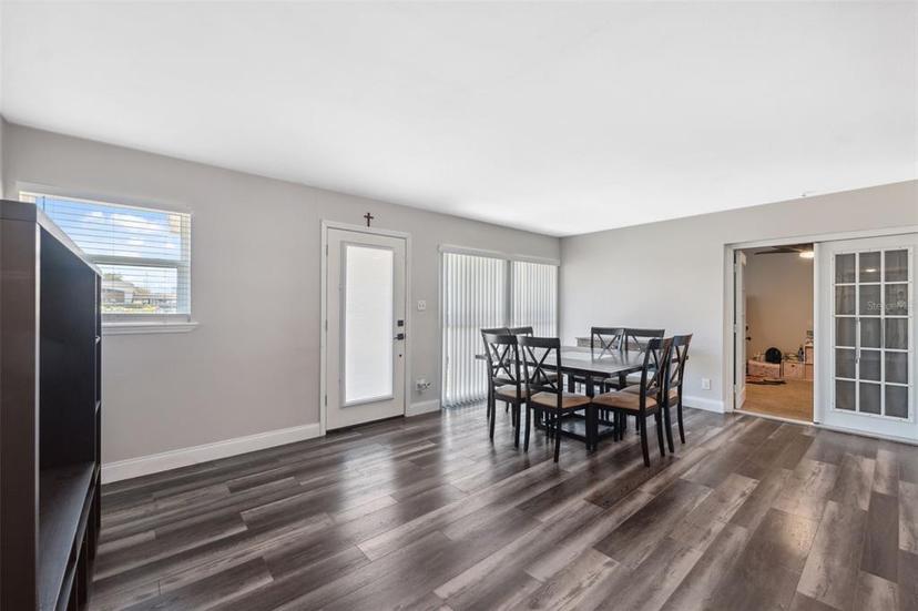 Picture of 4715 W Montgomery Ave, Tampa FL 33616
