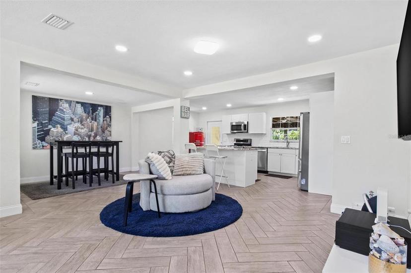 Picture of 626 74Th Street N, St Petersburg FL 33710