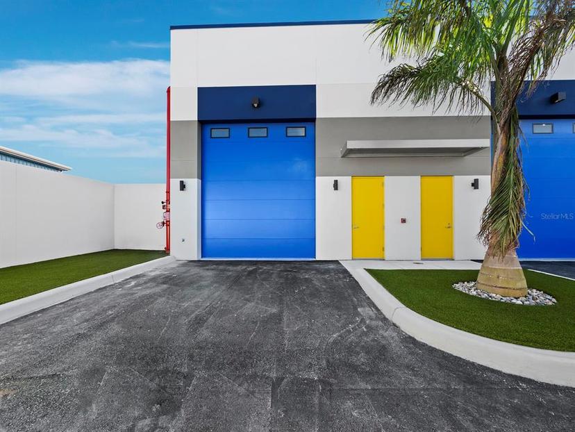 Picture of 8100 Ciboney Court Unit 11, Sarasota FL 34240