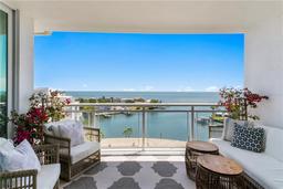 Picture of 1325 Snell Isle Boulevard Ne Unit 911, St Petersburg, FL 33704