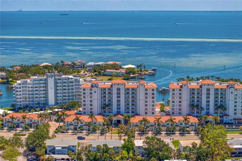 Picture of 1325 Snell Isle Boulevard Ne Unit 911, St Petersburg FL 33704