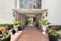 Picture of 2699 Seville Boulevard Unit 705, Clearwater, FL 33764