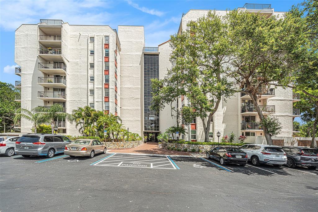 Picture of 2699 Seville Boulevard Unit 705, Clearwater, FL 33764