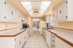 Picture of 2699 Seville Boulevard Unit 705, Clearwater, FL 33764
