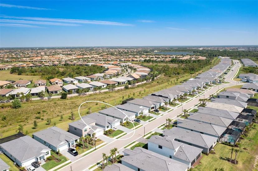 Picture of 18525 Midsummer Place, Venice FL 34293