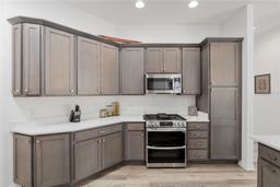 Picture of 2006 Oppenheimer Court, The Villages, FL 34762
