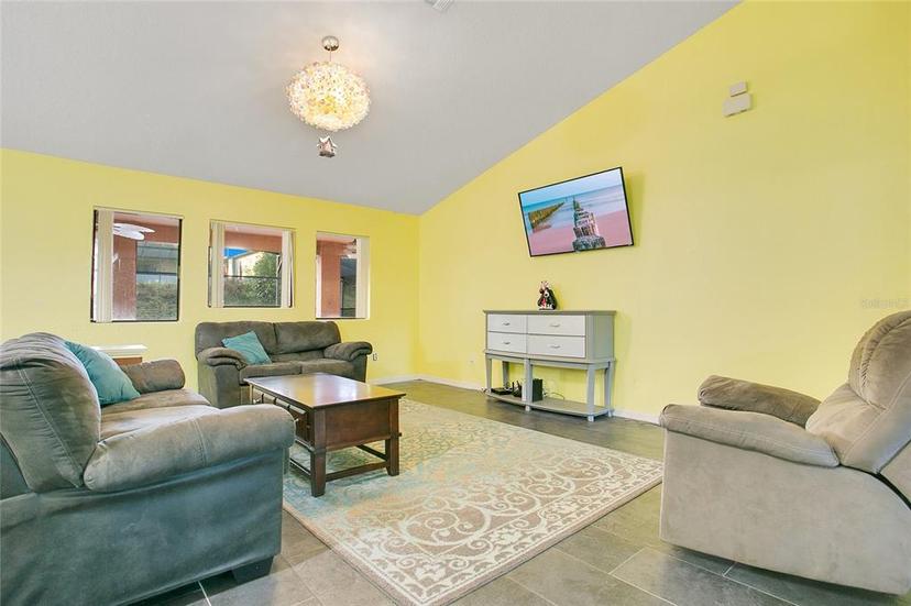 Picture of 847 Coventry Road, Davenport FL 33897