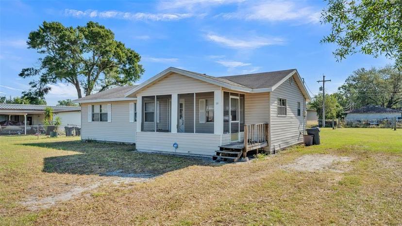 Picture of 203 Clearwater Avenue, Polk City FL 33868