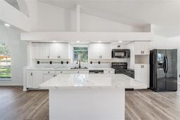 Picture of 6302 Silver Oaks Drive, Zephyrhills, FL 33542