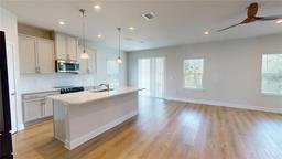 Picture of 1002 Chelan Falls Drive, Deland, FL 32724