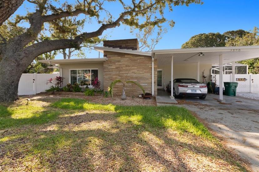 Picture of 1320 Augusta Lane S, St Petersburg FL 33707