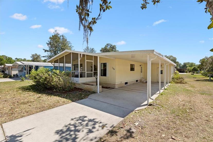 Picture of 104 Winterberry Avenue, Wildwood FL 34785
