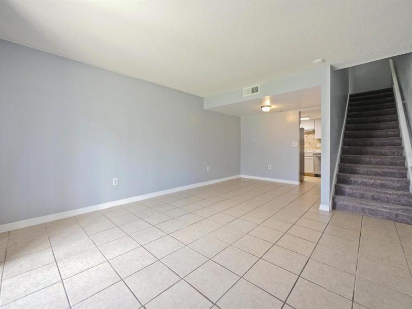 Picture of 4215 S Semoran Boulevard Unit 15, Orlando FL 32822