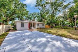 Picture of 2106 W Saint Isabel Street, Tampa, FL 33607