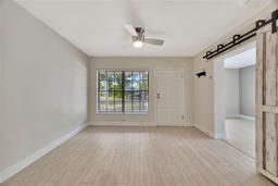 Picture of 2106 W Saint Isabel Street, Tampa, FL 33607