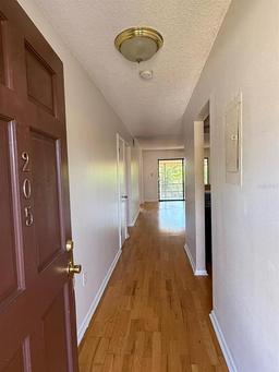 Picture of 130 E Johnson Avenue Unit 205, Lake Wales, FL 33853