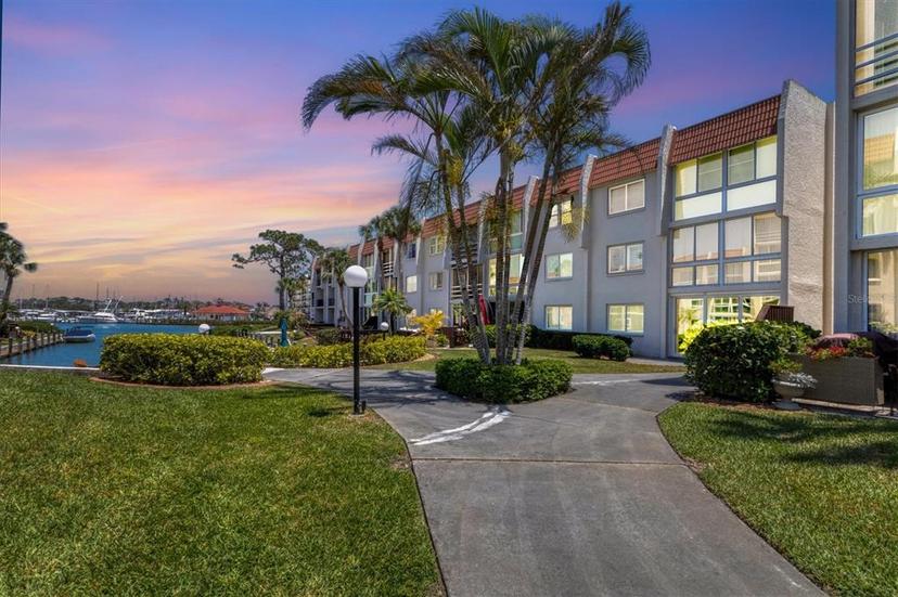 Picture of 210 Santa Maria Street Unit 244, Venice FL 34285